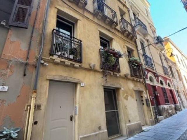 Villa Indipendente in vendita a Castedd'e susu/Castello, Cagliari