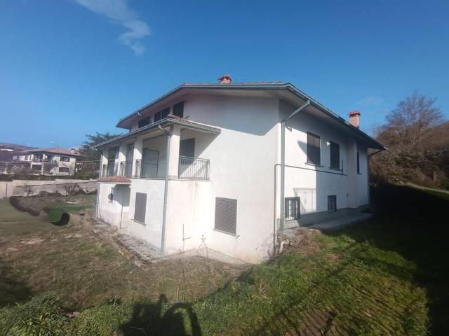 Villa Indipendente in vendita a Cagnano Amiterno, Abruzzo