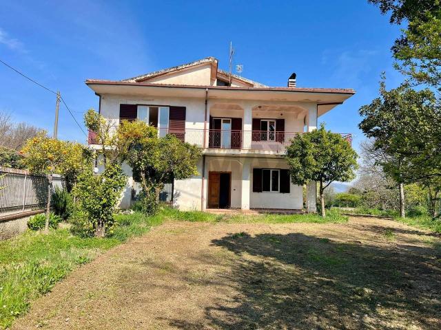 Villa Indipendente in vendita a Lompari, Campania