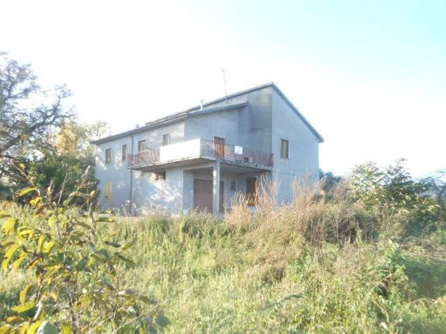 Villa Indipendente in vendita a Caianello Montano, Caianello