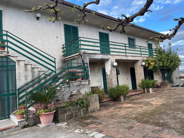 Villa Indipendente in vendita a Caiazzo, Campania