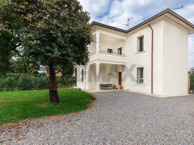 Villa Indipendente in vendita a Peveranza, Cairate