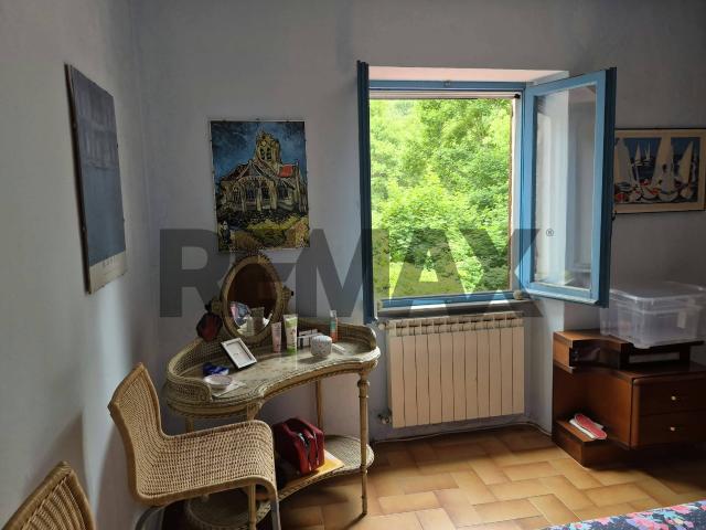 Villa Indipendente in vendita a Ferrania, Cairo Montenotte