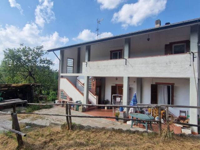 Villa Indipendente in vendita a Cairo Montenotte, Liguria