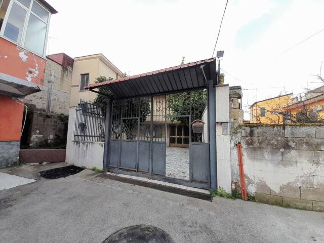 Villa Indipendente in vendita a Caivano, Campania