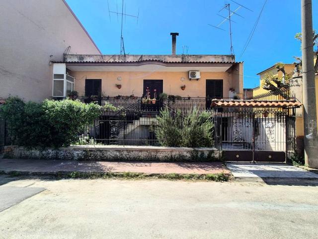 Villa Indipendente in vendita a Caivano, Campania