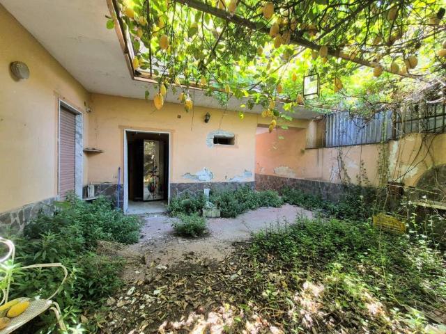 Villa Indipendente in vendita a Caivano, Campania