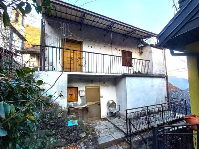 Villa Indipendente in vendita a Bannio Anzino, Piemonte