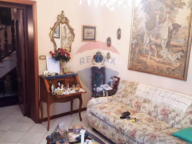 Villa Indipendente in vendita a Calascibetta, Sicilia