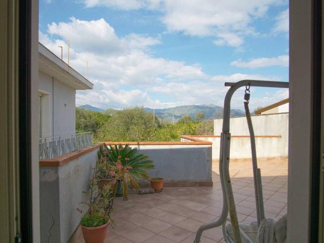 Villa Indipendente in vendita a Lapide Pasteria, Calatabiano