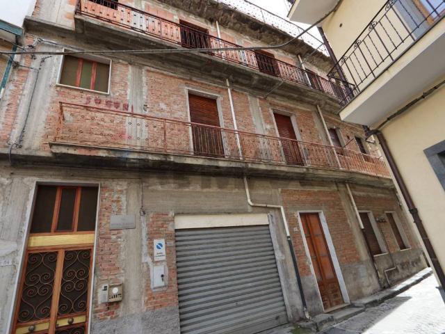 Villa Indipendente in vendita a Calatabiano, Sicilia