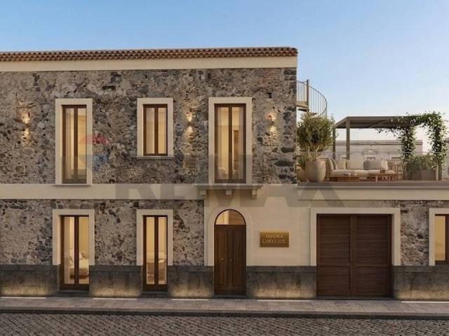 Villa Indipendente in vendita a Calatabiano, Sicilia
