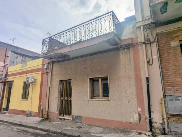 Villa Indipendente in vendita a Calatabiano, Sicilia