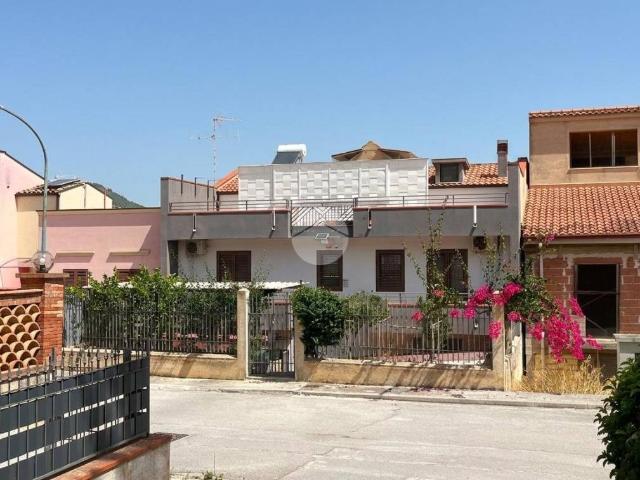 Villa Indipendente in vendita a Calatafimi, Sicilia