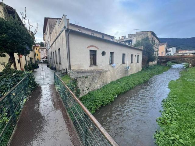 Villa Indipendente in vendita a Calci, Toscana