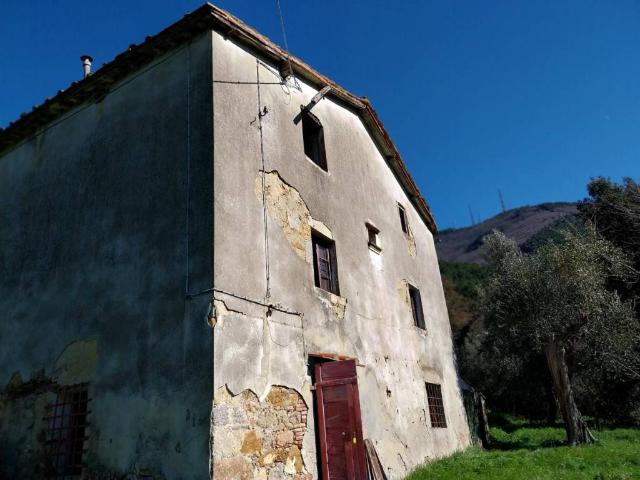 Villa Indipendente in vendita a Calci, Toscana