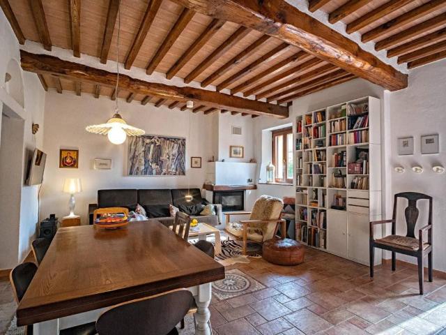 Villa Indipendente in vendita a La Corte, Calci
