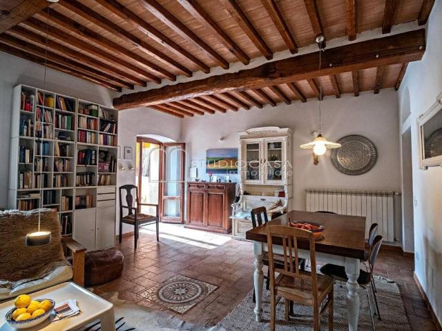 Villa Indipendente in vendita a Montemagno, Calci