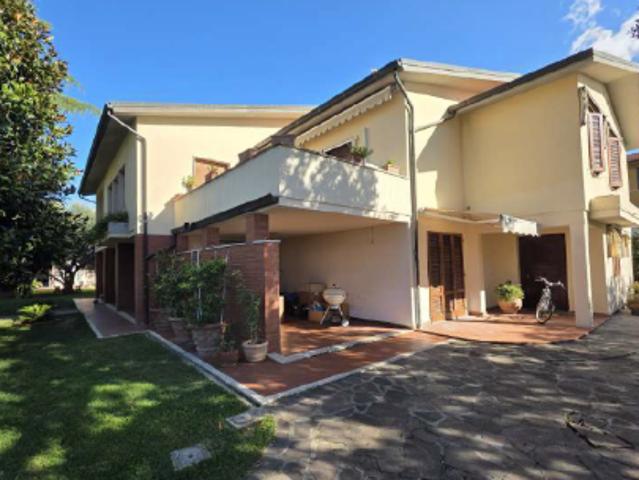 Villa Indipendente in vendita a Calcinaia, Toscana