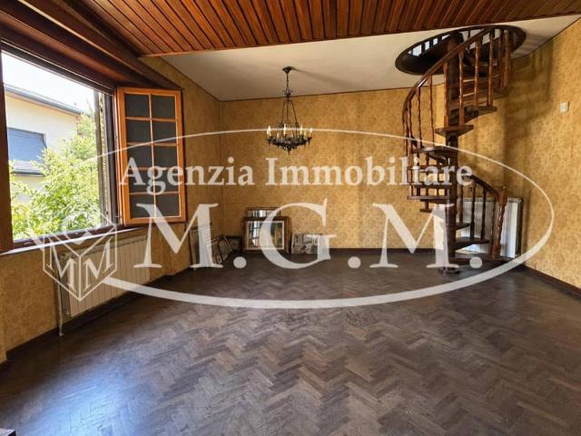 Villa Indipendente in vendita a Oltrarno, Calcinaia