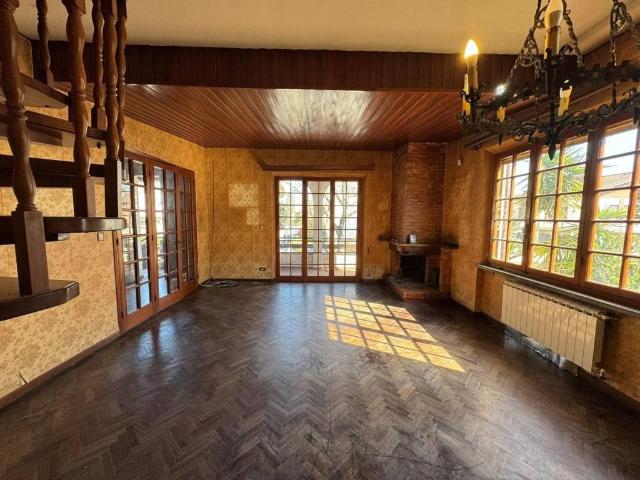 Villa Indipendente in vendita a Oltrarno, Calcinaia