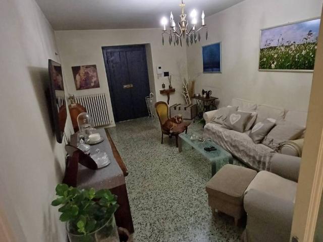 Villa Indipendente in vendita a Calcinato, Lombardia