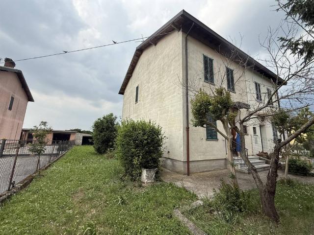 Villa Indipendente in vendita a Calcio, Lombardia