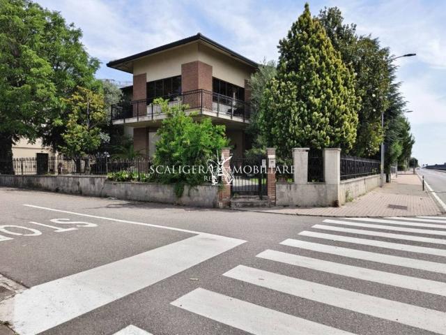 Villa Indipendente in vendita a Caldiero, Veneto