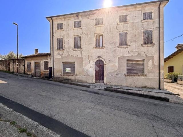 Villa Indipendente in vendita a Caldiero, Veneto