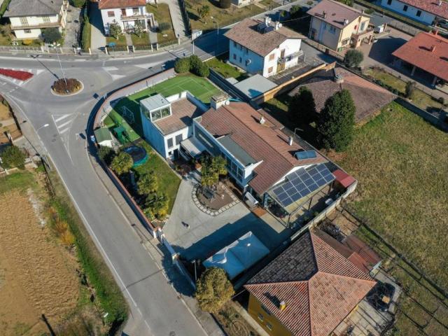Villa Indipendente in vendita a Caldogno, Veneto