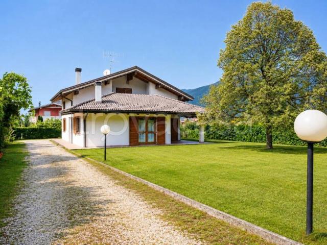 Villa Indipendente in vendita a Comunità Alta Valsugana e Bersntol, Caldonazzo