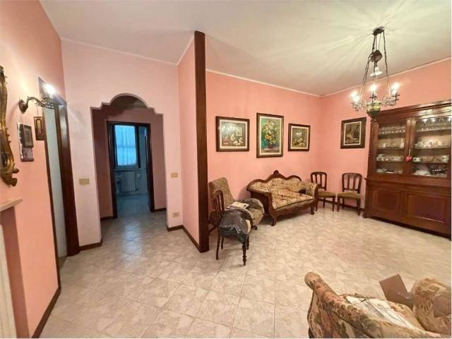Villa Indipendente in vendita a Calendasco, Reggio Emilia