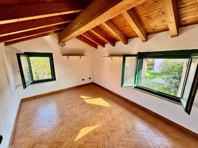 Villa Indipendente in vendita a Calendasco, Reggio Emilia