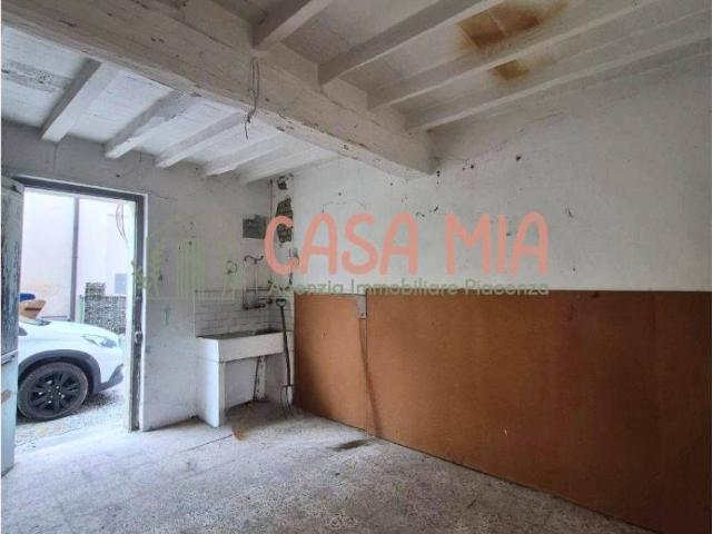 Villa Indipendente in vendita a Calendasco, Reggio Emilia