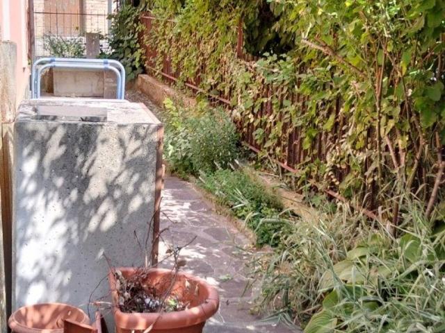 Villa Indipendente in vendita a Calestano, Reggio Emilia