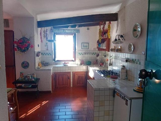 Villa Indipendente in vendita a Calice Al Cornoviglio, Liguria