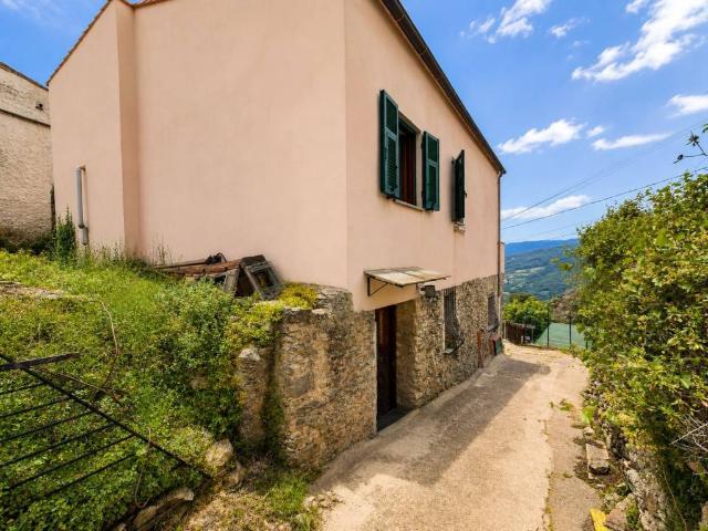 Villa Indipendente in vendita a Calice Ligure, Liguria