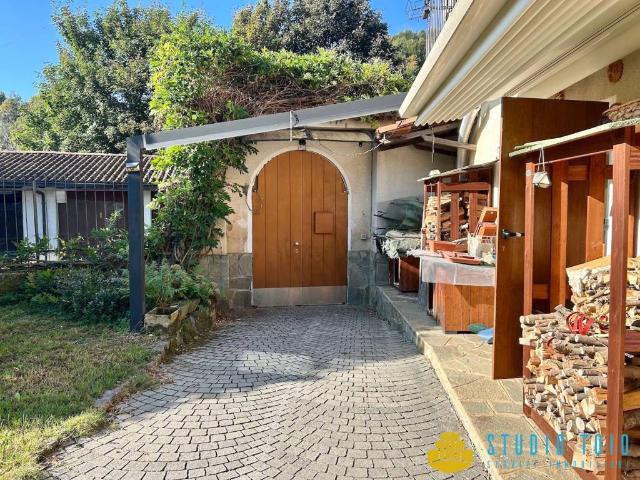 Villa Indipendente in vendita a Stellio, Callabiana