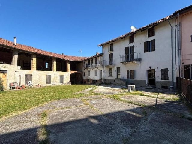 Villa Indipendente in vendita a Piemonte, Asti