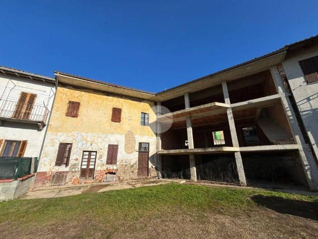 Villa Indipendente in vendita a Piemonte, Asti