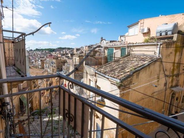 Villa Indipendente in vendita a Canalotto, Caltagirone
