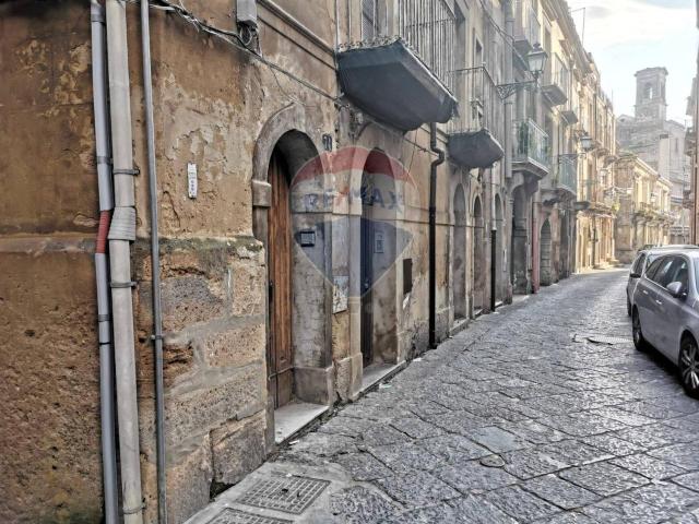 Villa Indipendente in vendita a Canalotto, Caltagirone