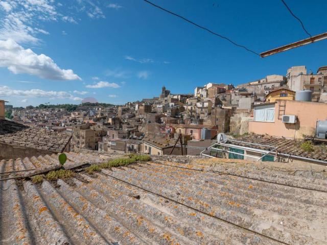 Villa Indipendente in vendita a Canalotto, Caltagirone