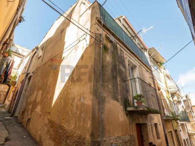 Villa Indipendente in vendita a Canalotto, Caltagirone