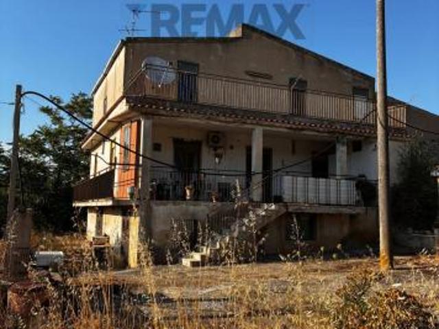 Villa Indipendente in vendita a Caltagirone, Sicilia
