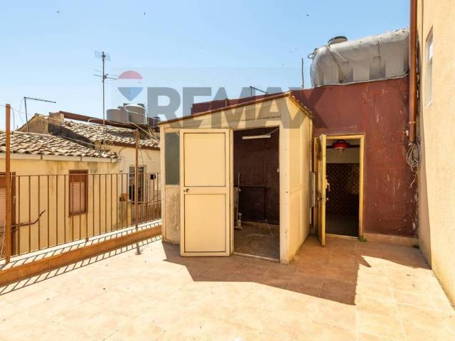 Villa Indipendente in vendita a Canalotto, Caltagirone