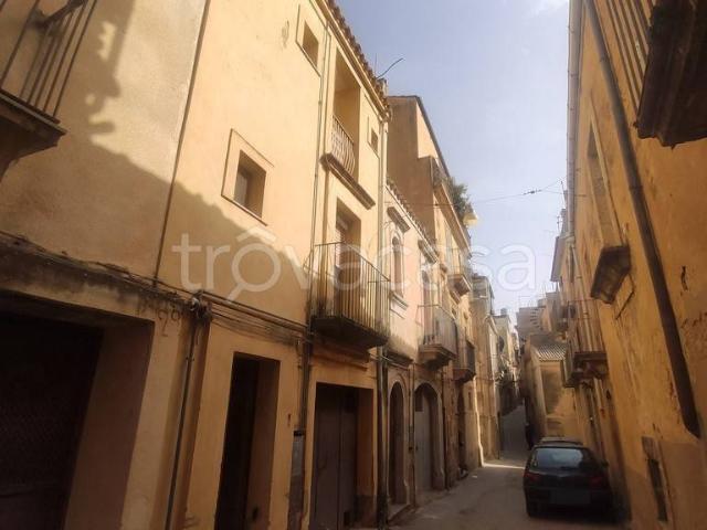 Villa Indipendente in vendita a Caltagirone, Sicilia