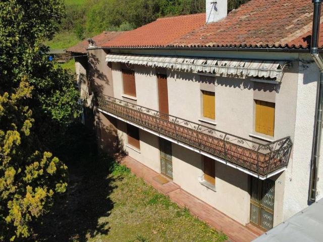 Villa Indipendente in vendita a Calvene, Veneto