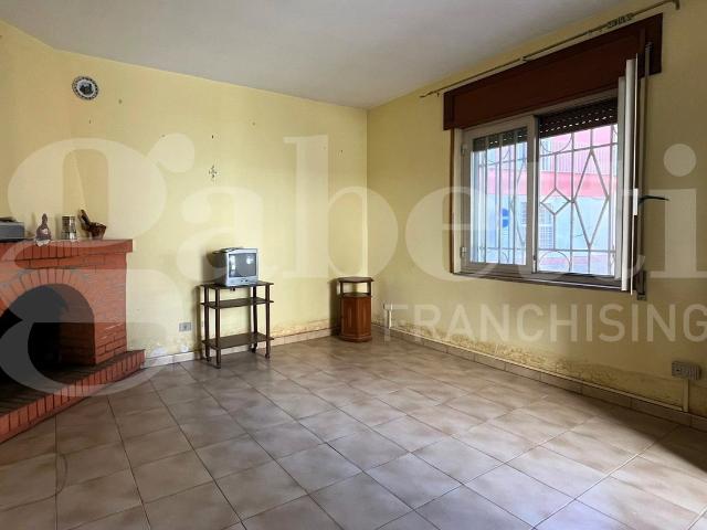 Villa Indipendente in vendita a Calvi Risorta, Campania
