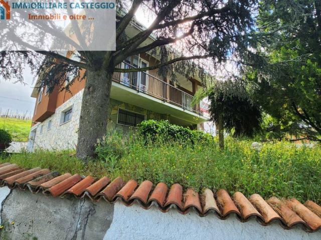 Villa Indipendente in vendita a Calvignano, Lombardia